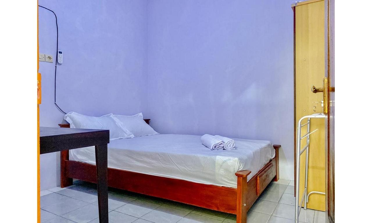 Griya Asri Syariah Mitra Reddoorz Hotel Rogojampi Luaran gambar